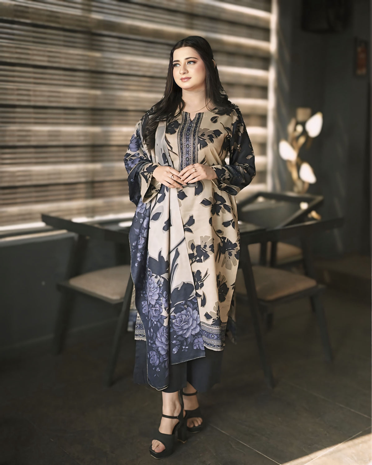 KHUSHNUMA – Lawn 3 PCS