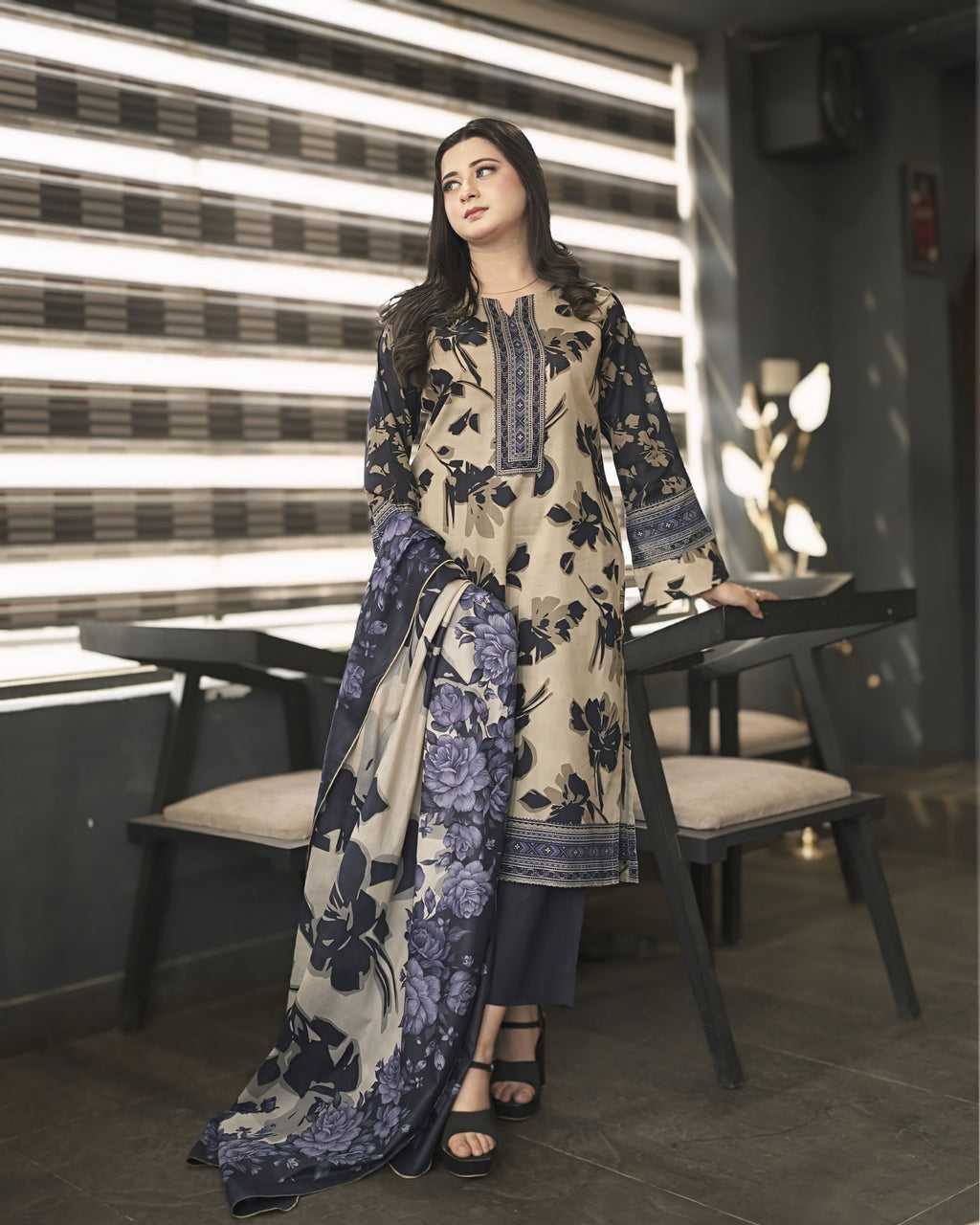 KHUSHNUMA – Lawn 3 PCS