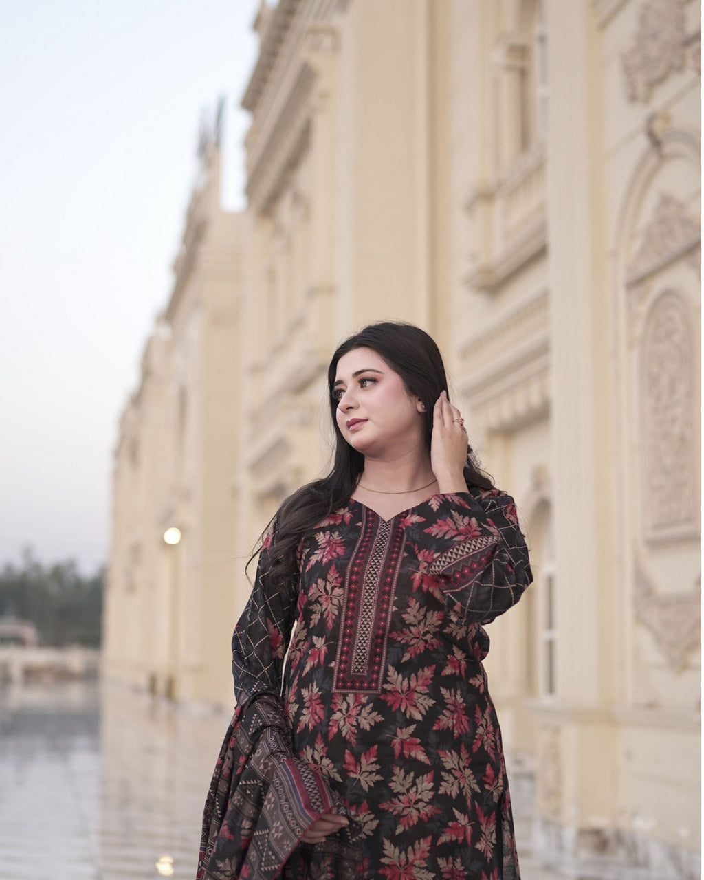 DIL AWAIZ – Lawn 3 PCS