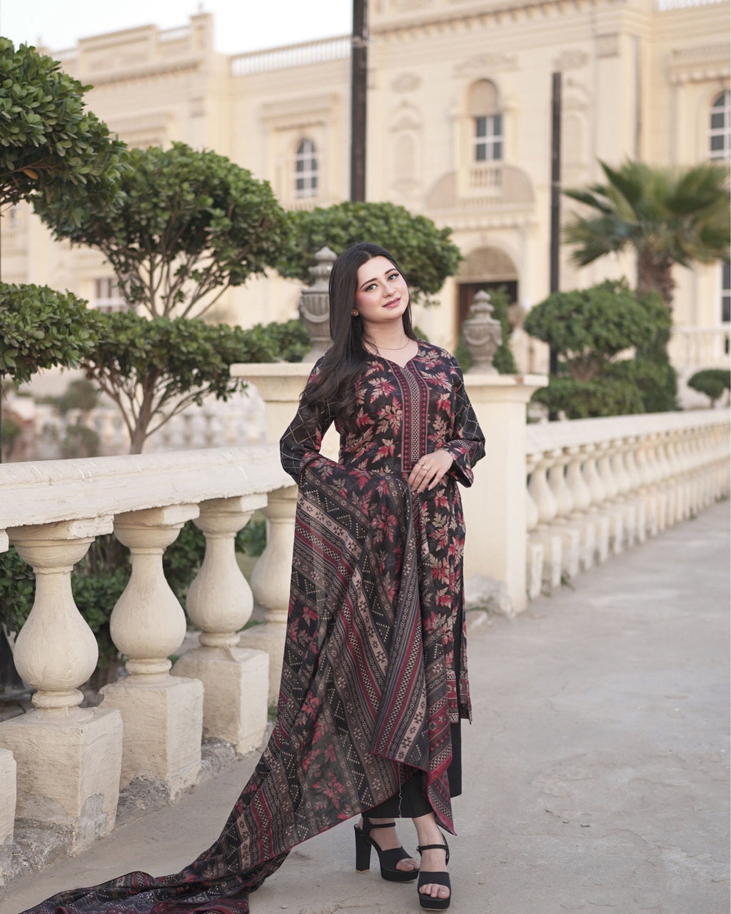 DIL AWAIZ – Lawn 3 PCS