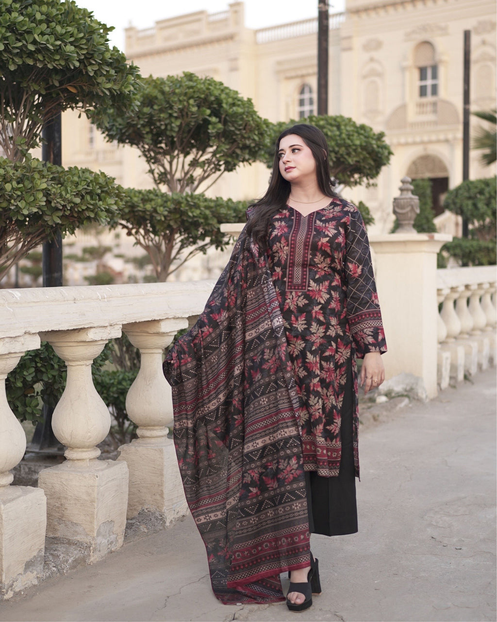 DIL AWAIZ – Lawn 3 PCS